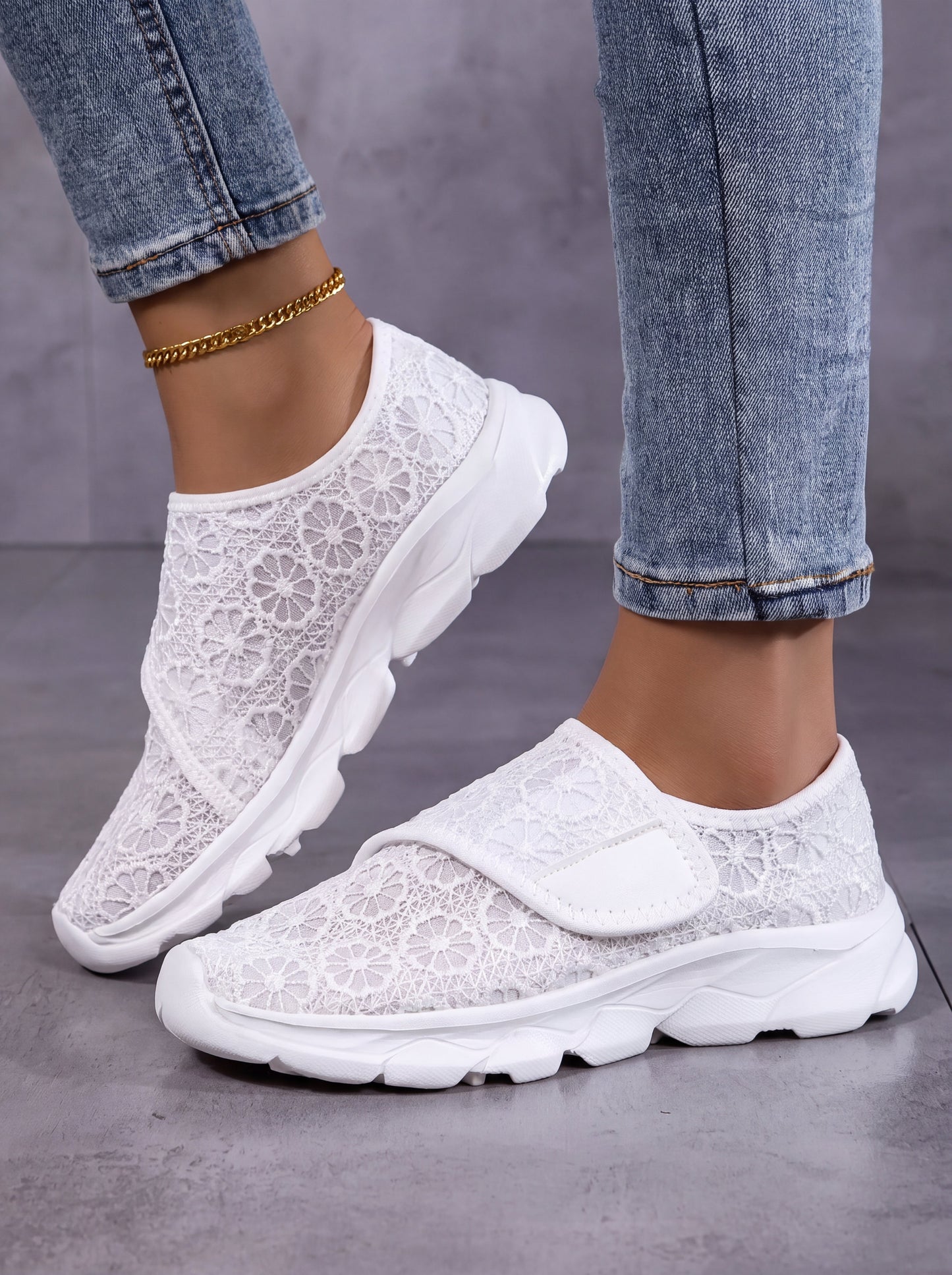 Liliana | Lightweight Breathable Floral Lace Sneakers
