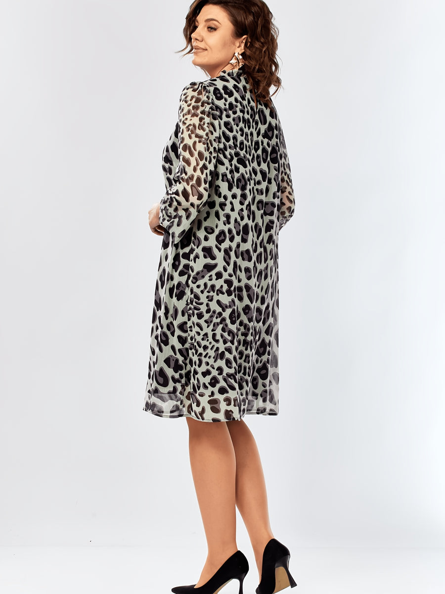 Amara | Elegant Plus-Size Midi Dress
