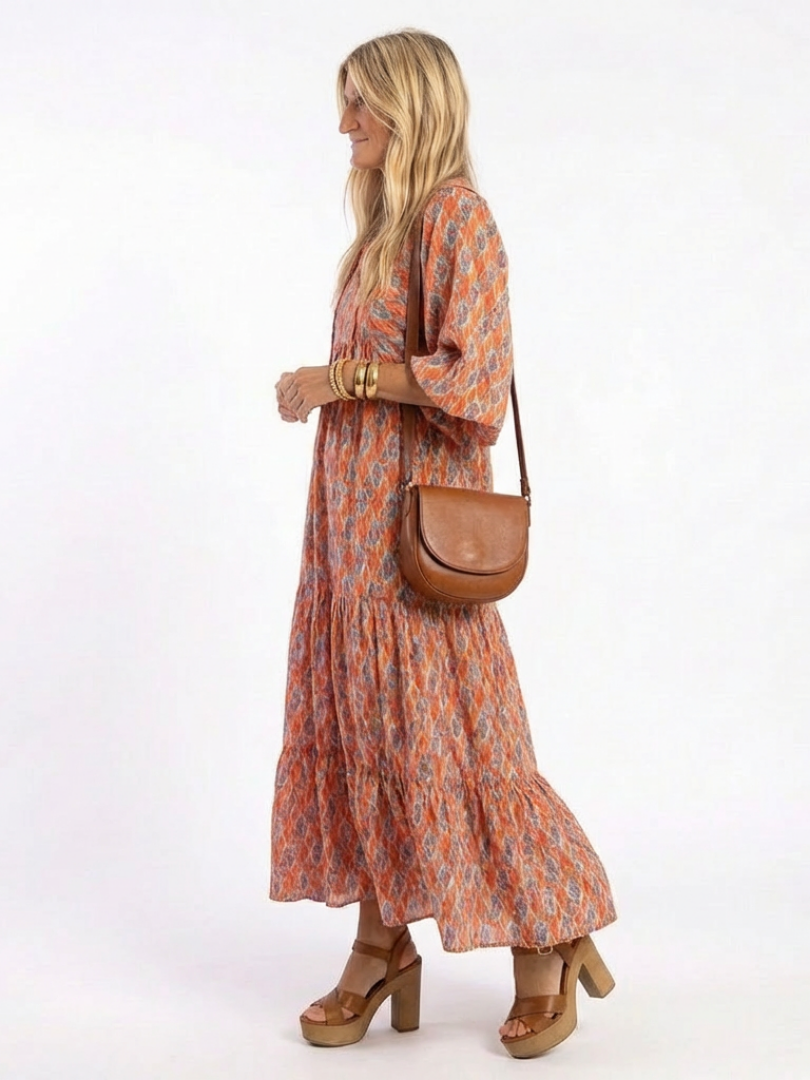 Amara | Robe Midi à Étages Col V Imprimé Géométrique
