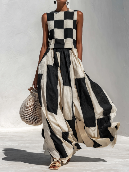 Noelle | Fashionable Check and Stripe Pattern Sleeveless Maxi Dress