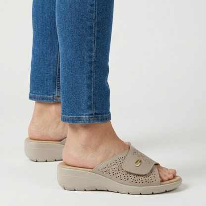 Carolina | Comfort Slides