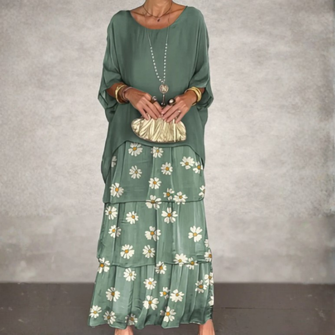 Lara | Elegant Flowing Maxi Dress