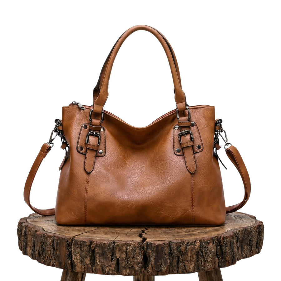 Arianna’s Everyday Carry | Shoulder Bag