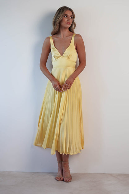 Malka | Elegant Soft-Drape Maxi Dress