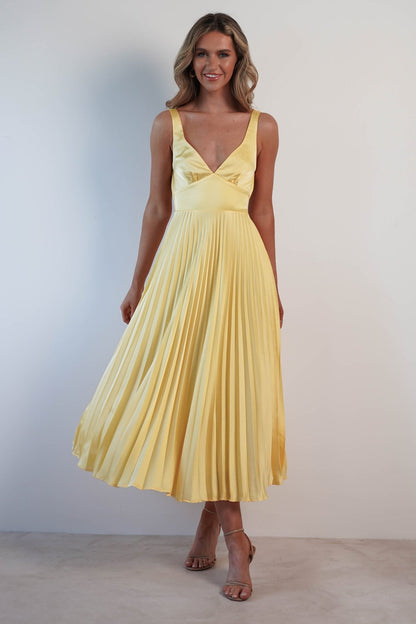 Malka | Elegant Soft-Drape Maxi Dress