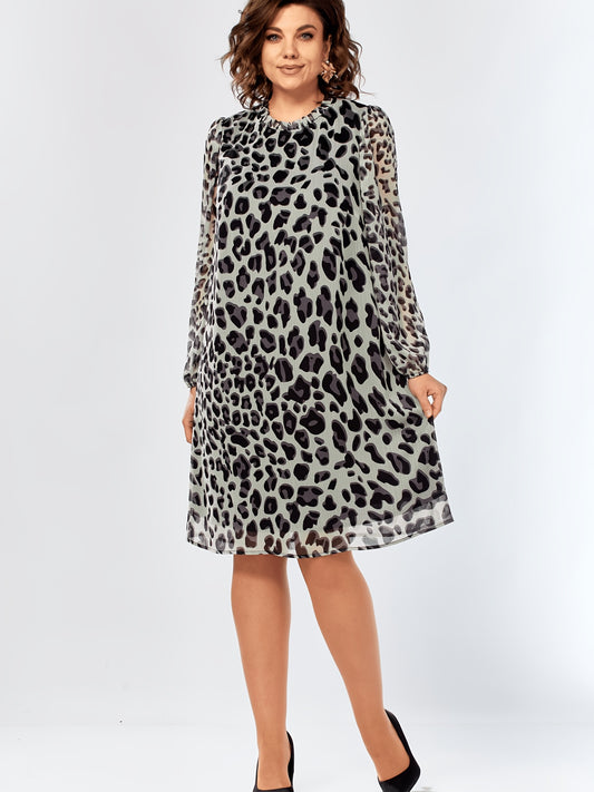 Amara | Elegant Plus-Size Midi Dress