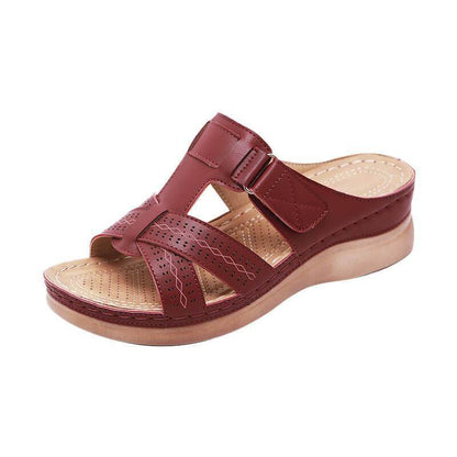 Delaney | Orthopedic Comfort Meets Timeless Style