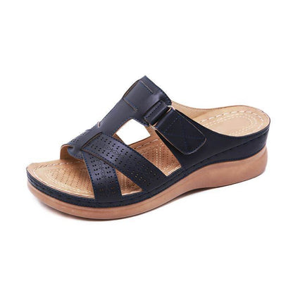 Delaney | Orthopedic Comfort Meets Timeless Style
